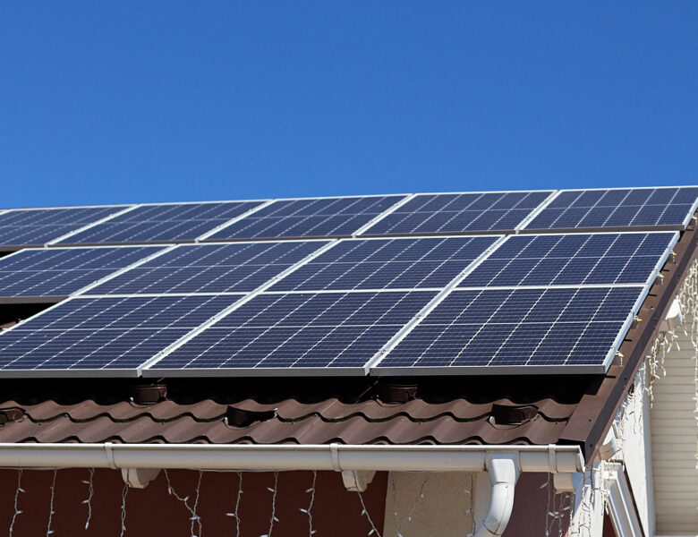 Переваги встановлення домашньої автономної сонячної електростанції