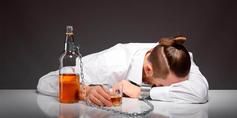 Вплив алкоголю на якість сну: міфи та реальність
